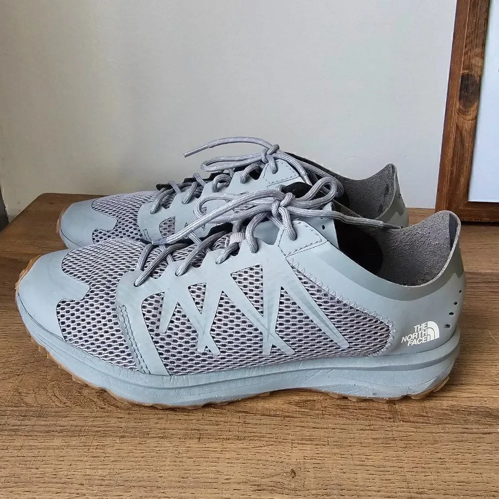 EUC THE NORTH FACE LITEWAVE FLOW SNEAKERS VIBRAM SOLES SIZE 9.5 WOMENS